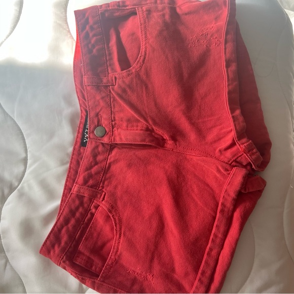 RED DENIM SHORT SZ 28 - Picture 9 of 9